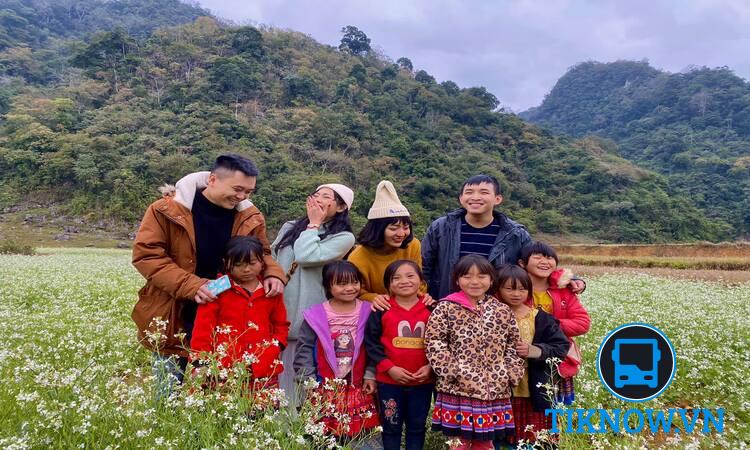 Cánh đồng hoa cải trắng - chuyến đi Mộc Châu 2 ngày 2 đêm dành cho cặp đôi Cánh đồng hoa cải trắng - Chuyến đi Mộc Châu cho cặp đôi