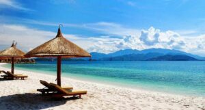 Biển Mỹ Khê một trong những điểm đáng đến khi du lịch Đà Nẵng