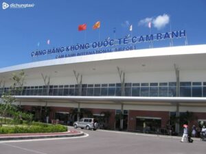 Di chuyển đến sân bay Cam Ranh sau đó đi xe khách đến Ninh Thuận